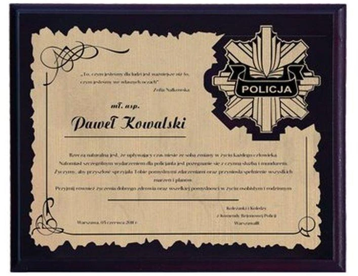 Plastikinis diplomas su laminuota graviruote