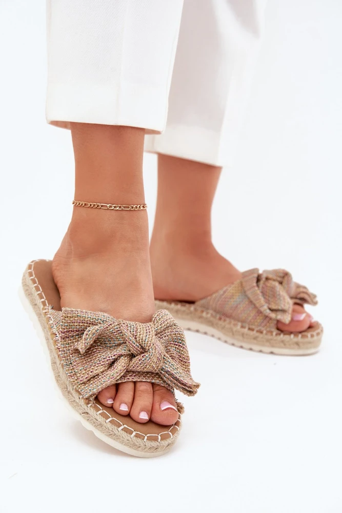 Platforminės basutės su kaspinu Step in style