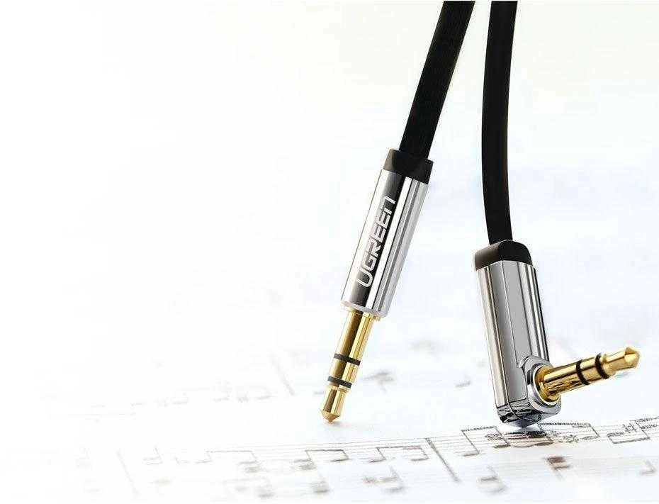 UGREEN mini lizdas 3.5 mm AUX plokščias alkūninis kabelis 1 m (juodas)
