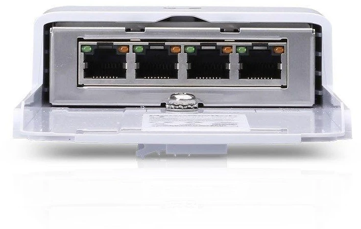 Switch PoE UBIQUITI N-SW (4x 10/100/1000Mbps)