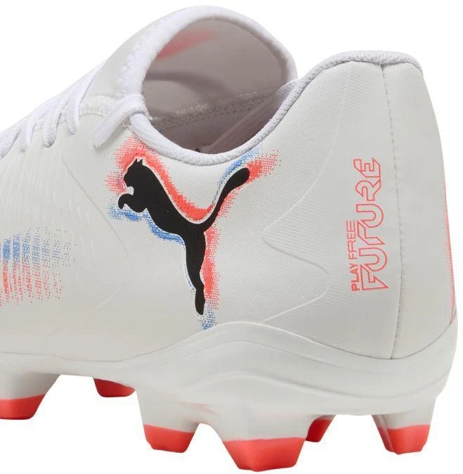 Puma Future 8 Play FG/AG M 108602 01 futbolo batai