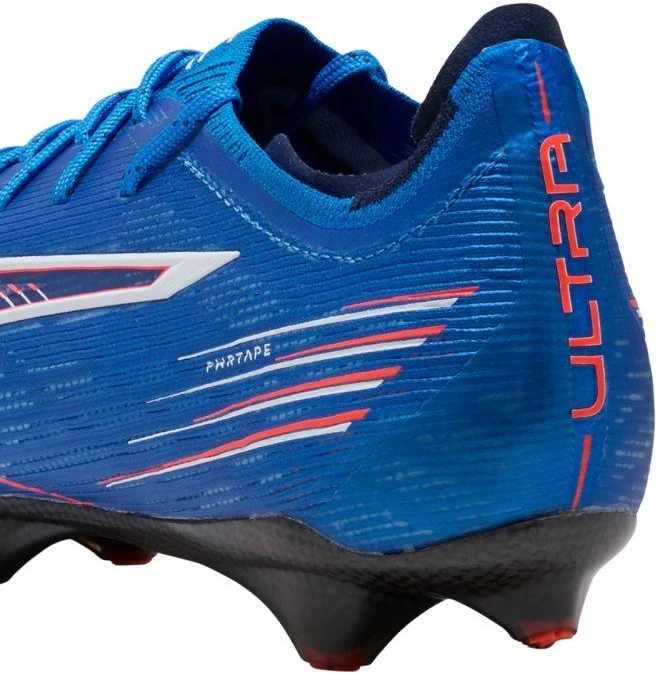 Puma Ultra 6 Carbon FG M 108512 01 futbolo bateliai