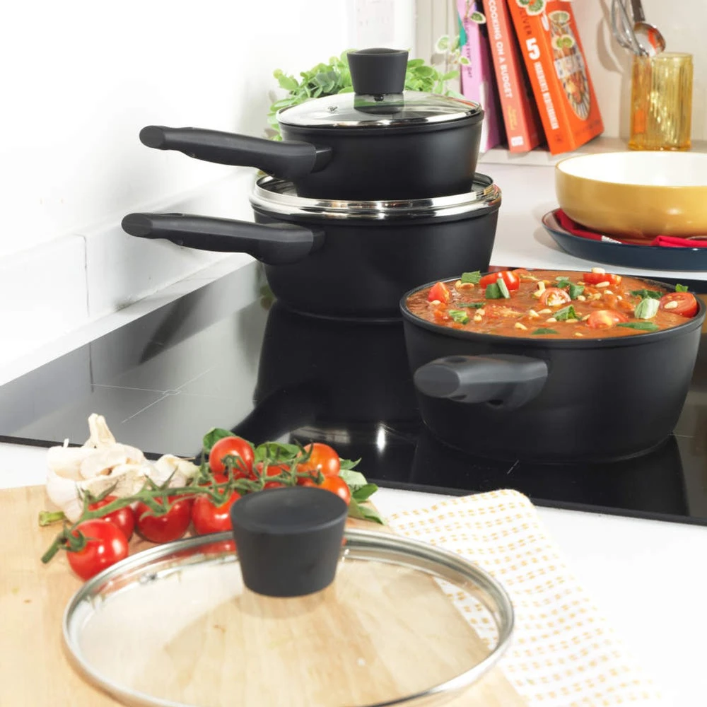 Puodas su keramine nelimpančia danga Russell Hobbs Verde, 16 cm