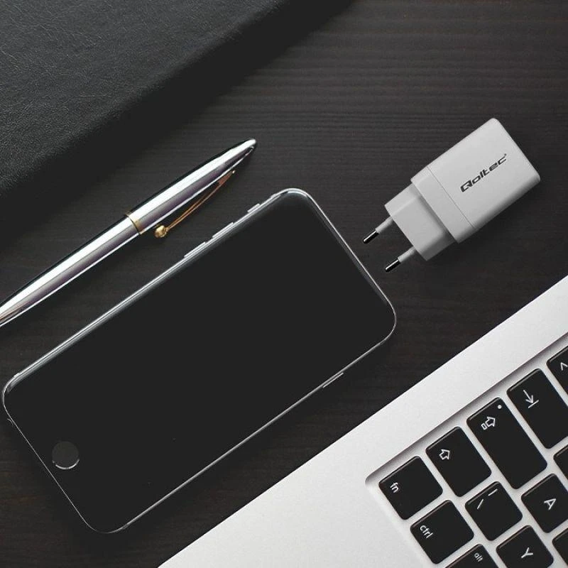 Adapteris Įkroviklis maitinimo 45W gan 5-20V 1.5-3A 1 x usb-c pd usb qc 3.0 baltas Qoltec