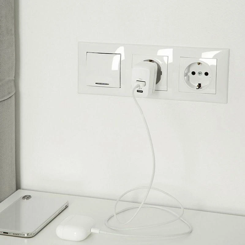 Adapteris Įkroviklis maitinimo 45W gan 5-20V 1.5-3A 1 x usb-c pd usb qc 3.0 baltas Qoltec