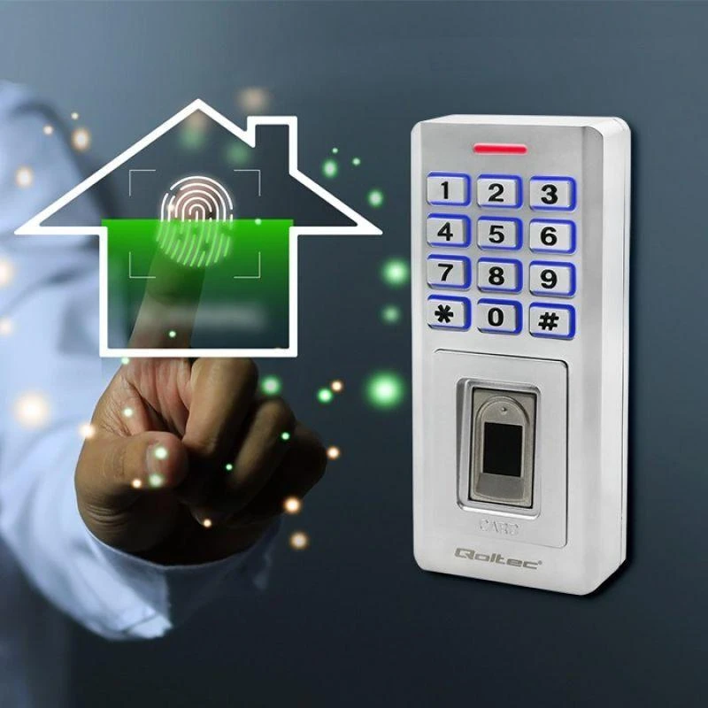 QOLTEC 52447 Kodinė spyna OBERON su pirštų atspaudų skaitytuvu RFID kodų kortelės rakto pakabukas durų skambutis IP68 EM