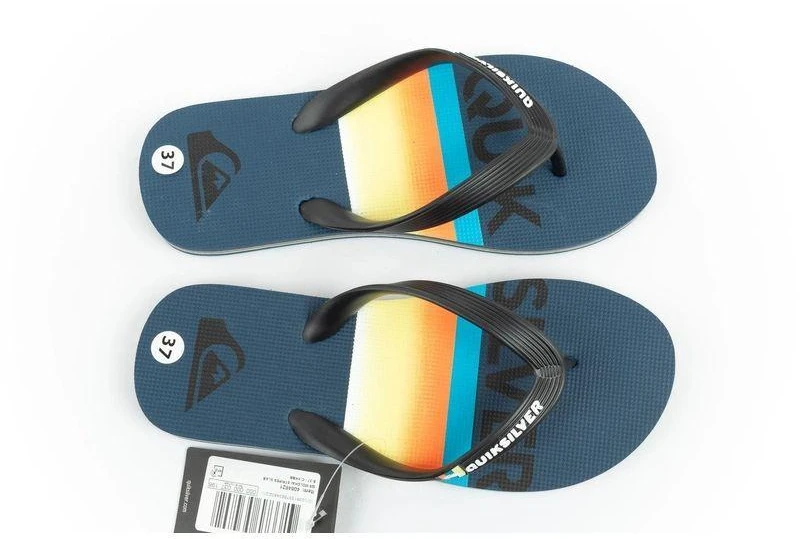 Quiksilver Molokai vaikiškos šlepetės, madingos ir patogios paplūdimiui.