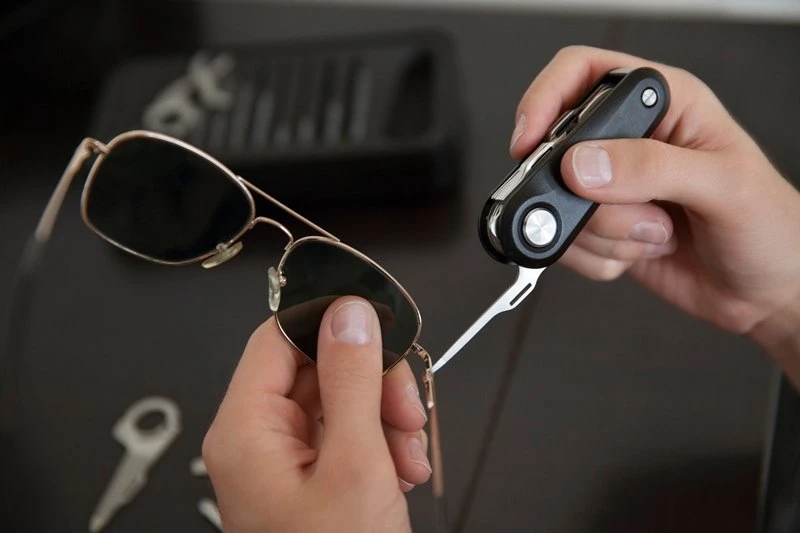 „Quirky Switch V2“ – daugiafunkcis kišeninis peilis su 18 funkcijų