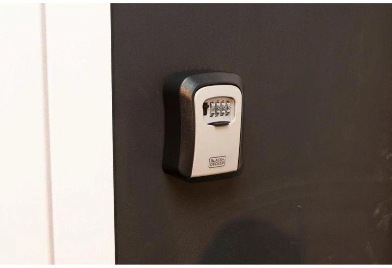 BLACK &amp; DECKER Juodas &amp; DECKER RAKINAMA RAKINĖ DĖŽUTĖ SU 4 SKAITMENŲ KODU Juodas + DECKER 239941