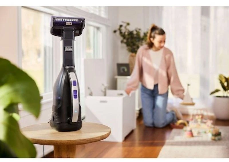 Black & Decker Juodas & Decker Nešiojamas Dulkių Siurblys - Juodas+DECKER DVD320BP 12V 2Ah Be Maišelio Juodas