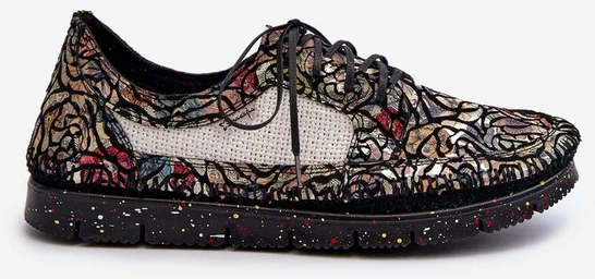 Raštuotos moteriškos loafer tipo basutės Maciejka 06347-01, juodos spalvos