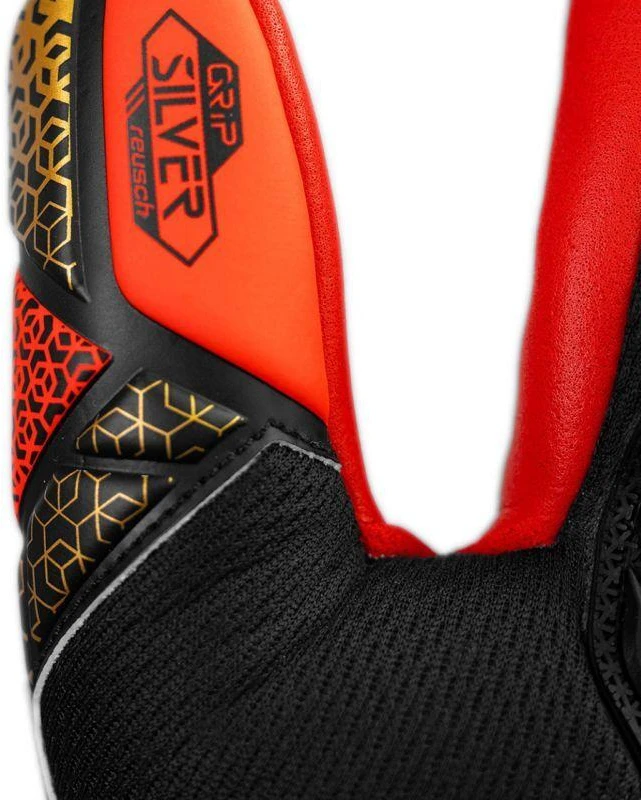 Reusch Attrakt Freegel Sidabrinis M 5570235 7075 vartininko pirštinės