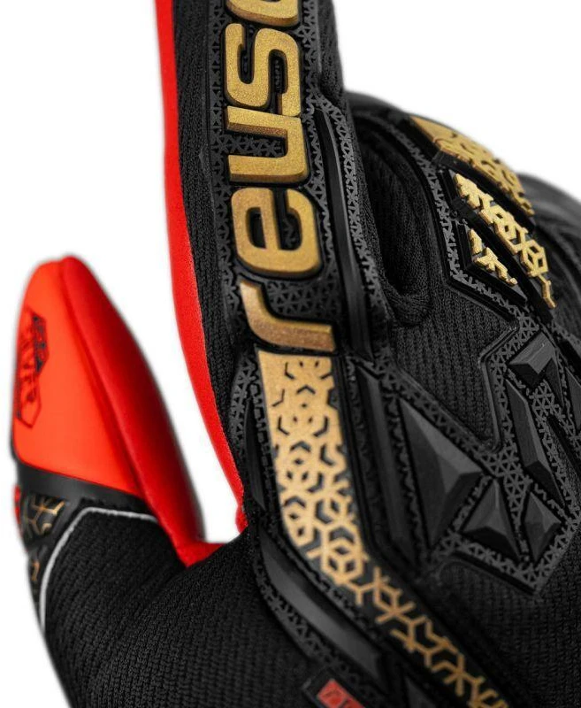 Reusch Attrakt Freegel Sidabrinis M 5570235 7075 vartininko pirštinės