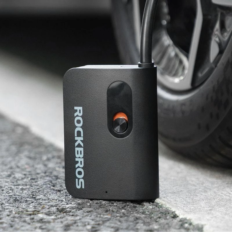 Rockbros L1 Mini belaidis siurblys 70 psi kompresorius 200 mm Schrader žarnos ilgis - juodas