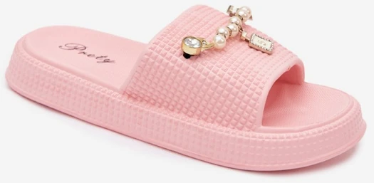 Rožinės basutės su platforma ir dekoru Step in style
