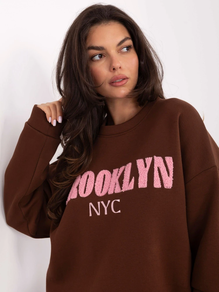 Rudas moteriškas džemperis su užrašu BROOKLYN NYC