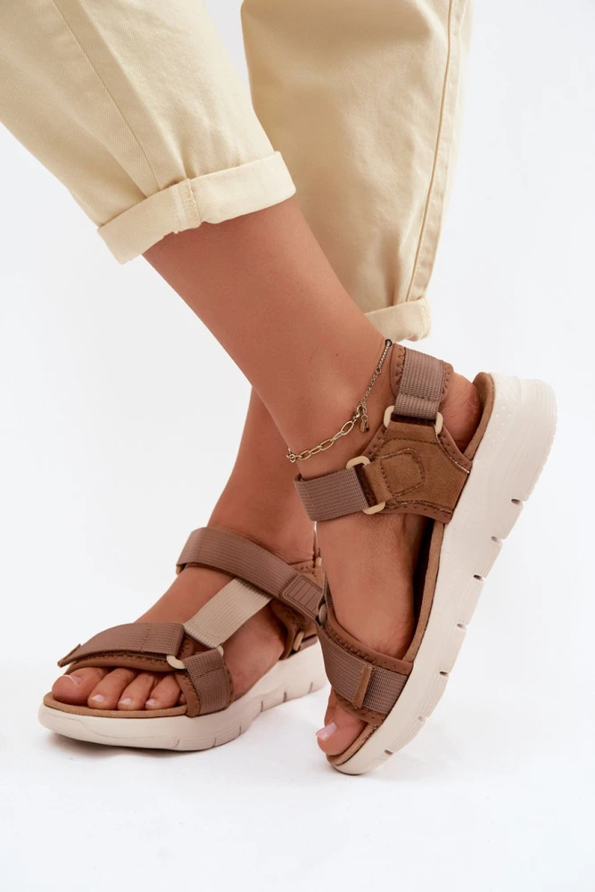 Rudos platforminės basutės Step in style