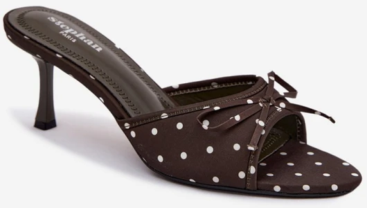 Rudos taškuotos basutės su kulnu Step in style