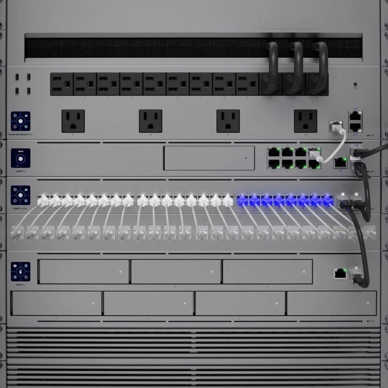 Šakotuvas Valdomas UBIQUITI UniFi Pro Max 24 tinklo jungiklis, 26 prievadai, Gigabit/Multigigabit/10G (USW-Pro-Max-24-EU)