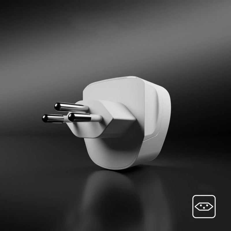 SBS CH Travel Adapteris - Universal - Baltas