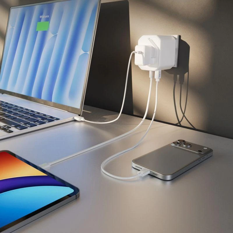SBS TEADAPTUSBTCUNI USB-C USB-A universalus kelioninis adapteris - Baltos