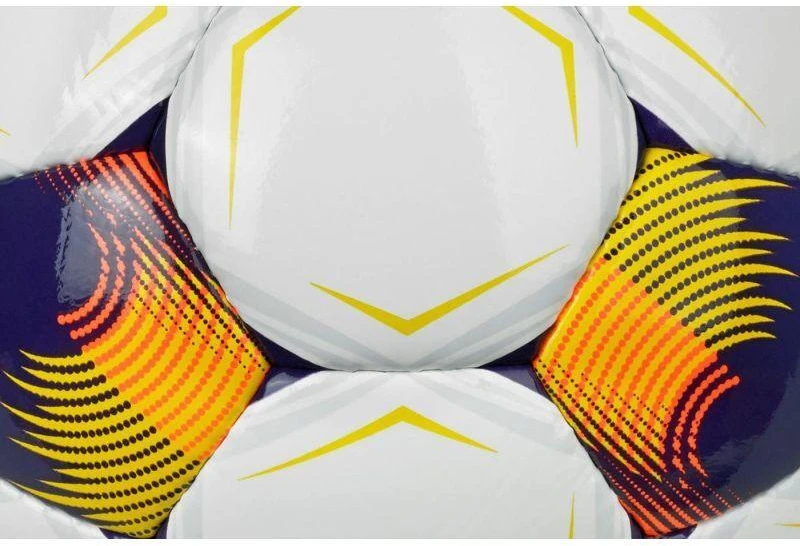 FUTBOLO KAMUOLYS SELECT DIAMOND V26 FIFA BASIC 4 DYDIS