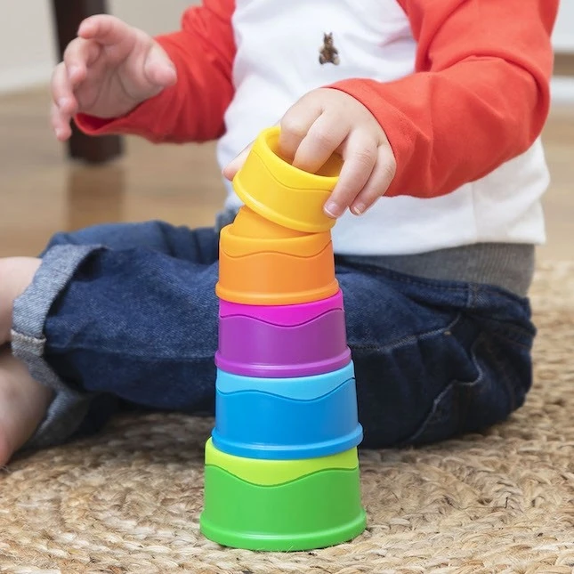 Fat Brain Toys Sensorinis žaislas ,,Dimpl Stack"