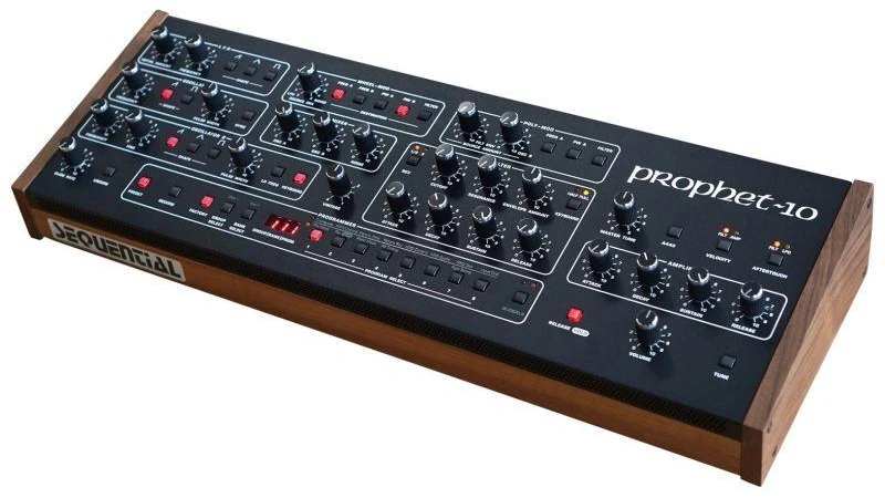 Sequential Prophet-10 Desktop – polifoninis analoginis sintezatorius