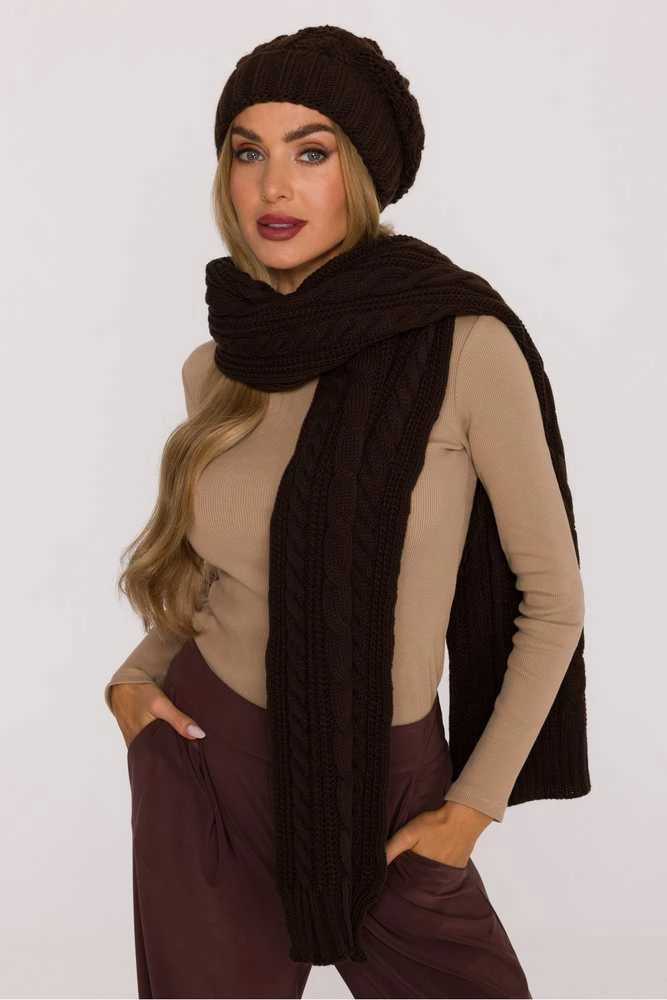 Shawl Moe