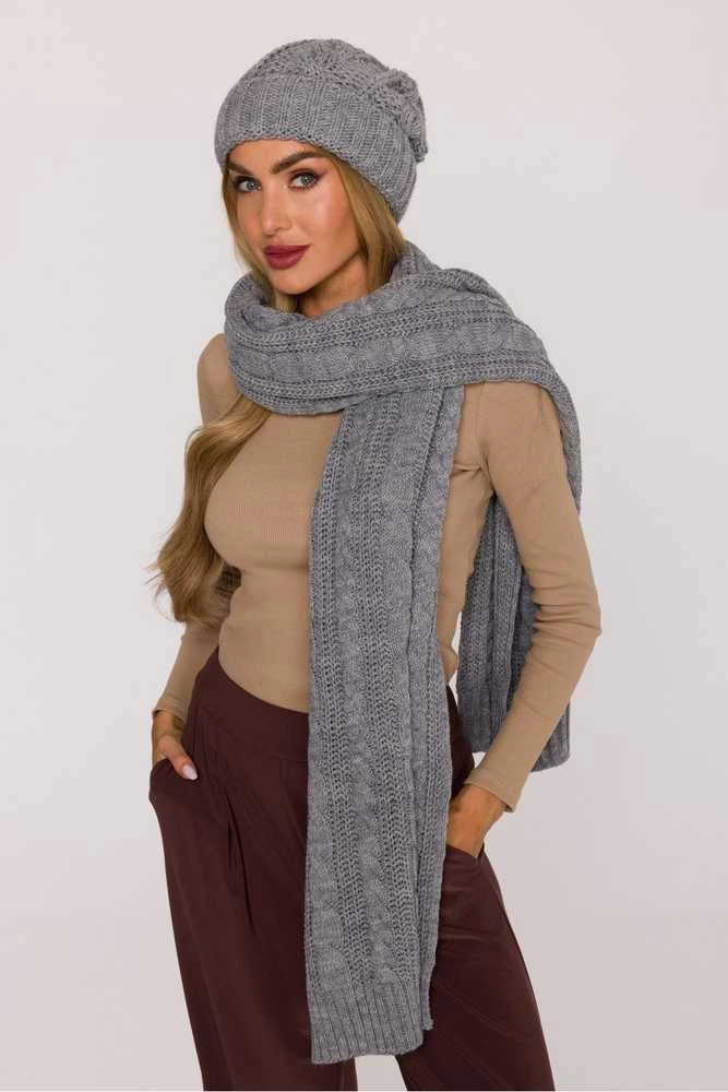 Shawl Moe