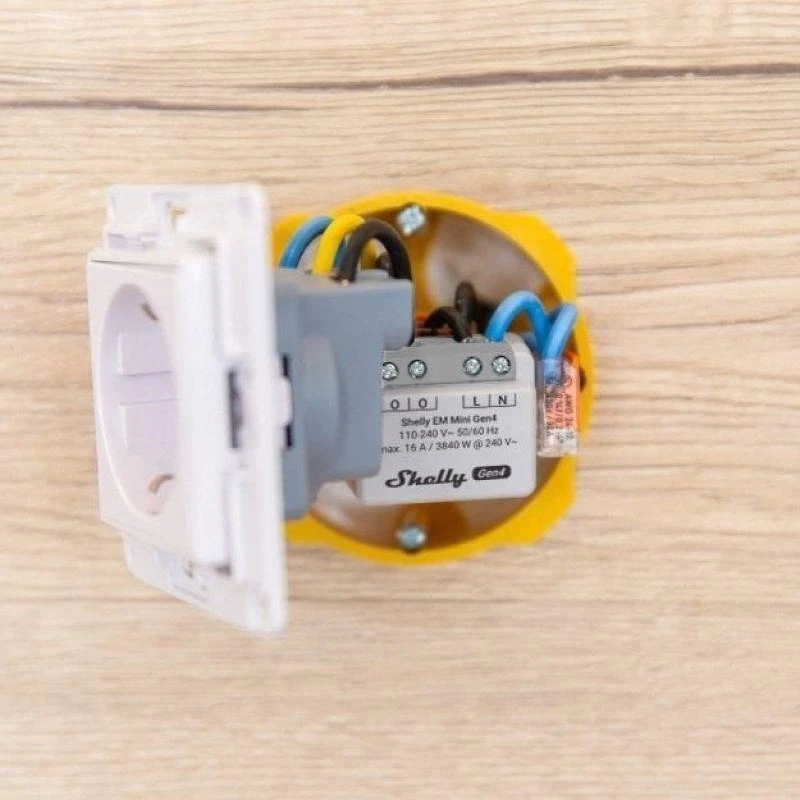 Shelly EM Mini Gen4 galios matuoklio modulis 16A (WiFi, Bluetooth, Zigbee, Matter)