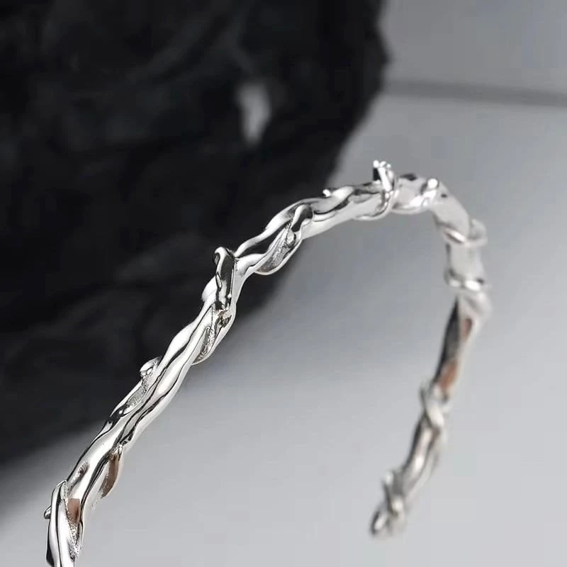 Sidabrinė apyrankė Wire