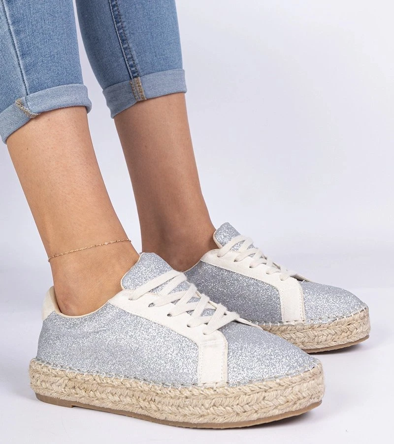Sidabrinės moteriškos espadrilės su blizgučiais