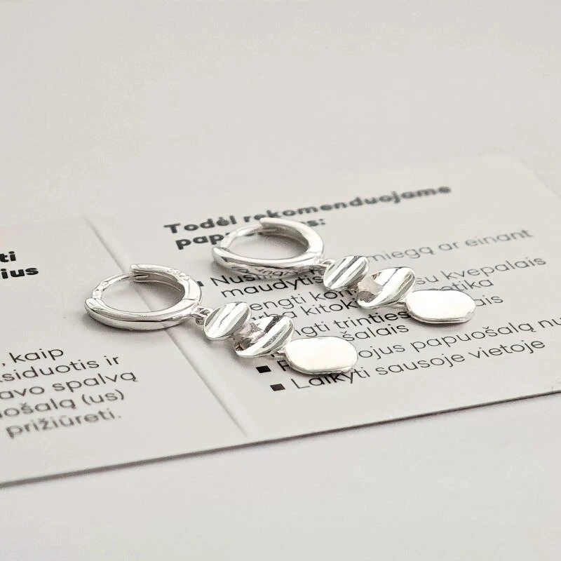 Sidabriniai auskarai Plate
