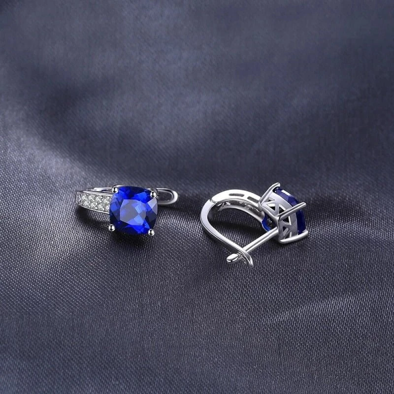 Sidabriniai auskarai Sapphire