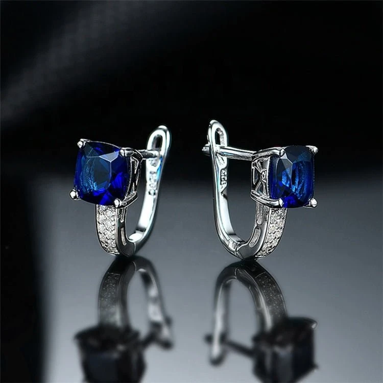 Sidabriniai auskarai Sapphire