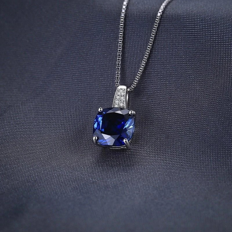 Sidabrinis pakabukas Sapphire