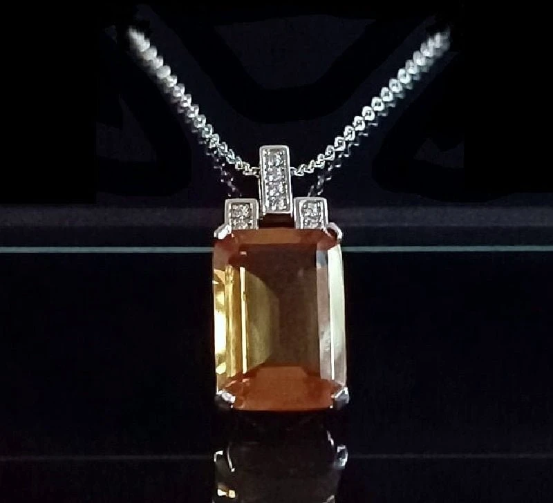 Sidabrinis pakabukas Recta