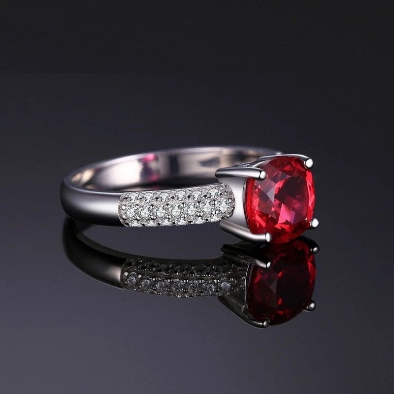 Sidabrinis žiedas Ruby