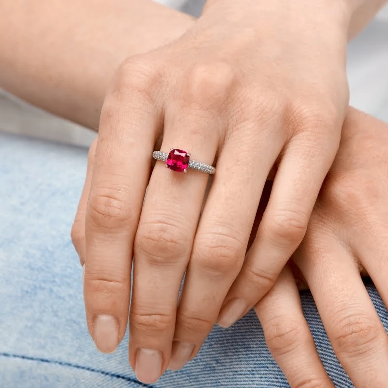 Sidabrinis žiedas Ruby