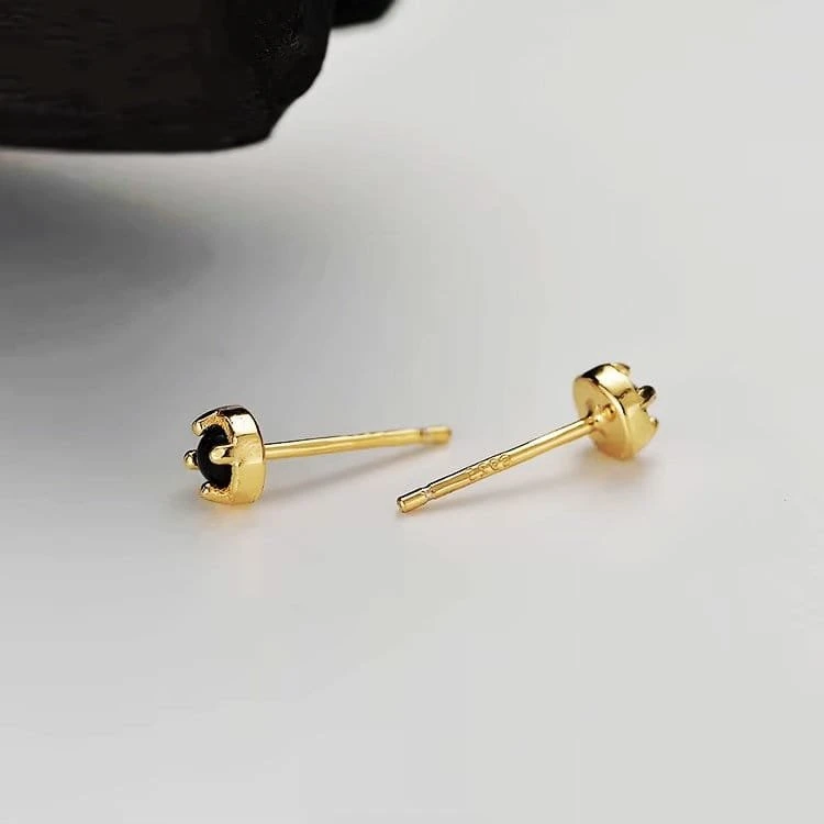 Sidabriniai auskarai Nail Gold