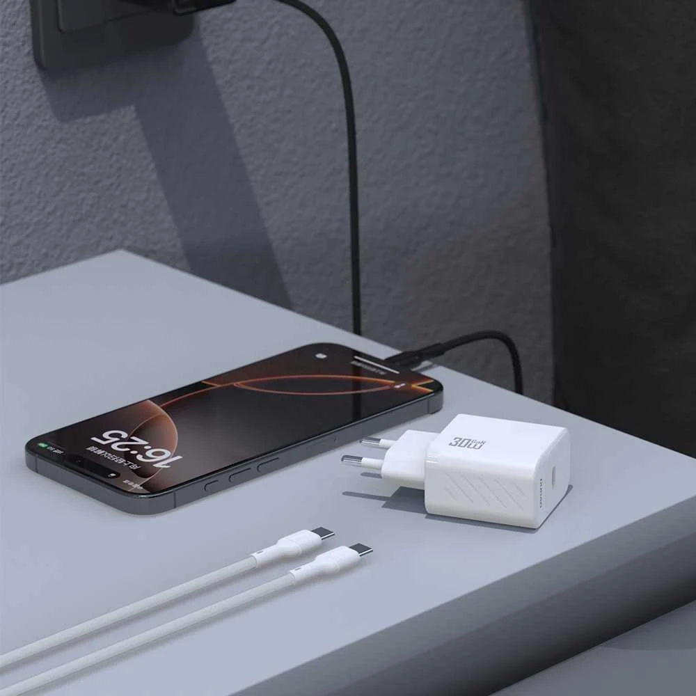 Dudao A27PCEU PD 30W GaN USB-C sieninis įkroviklis su USB-C laidu - Baltas