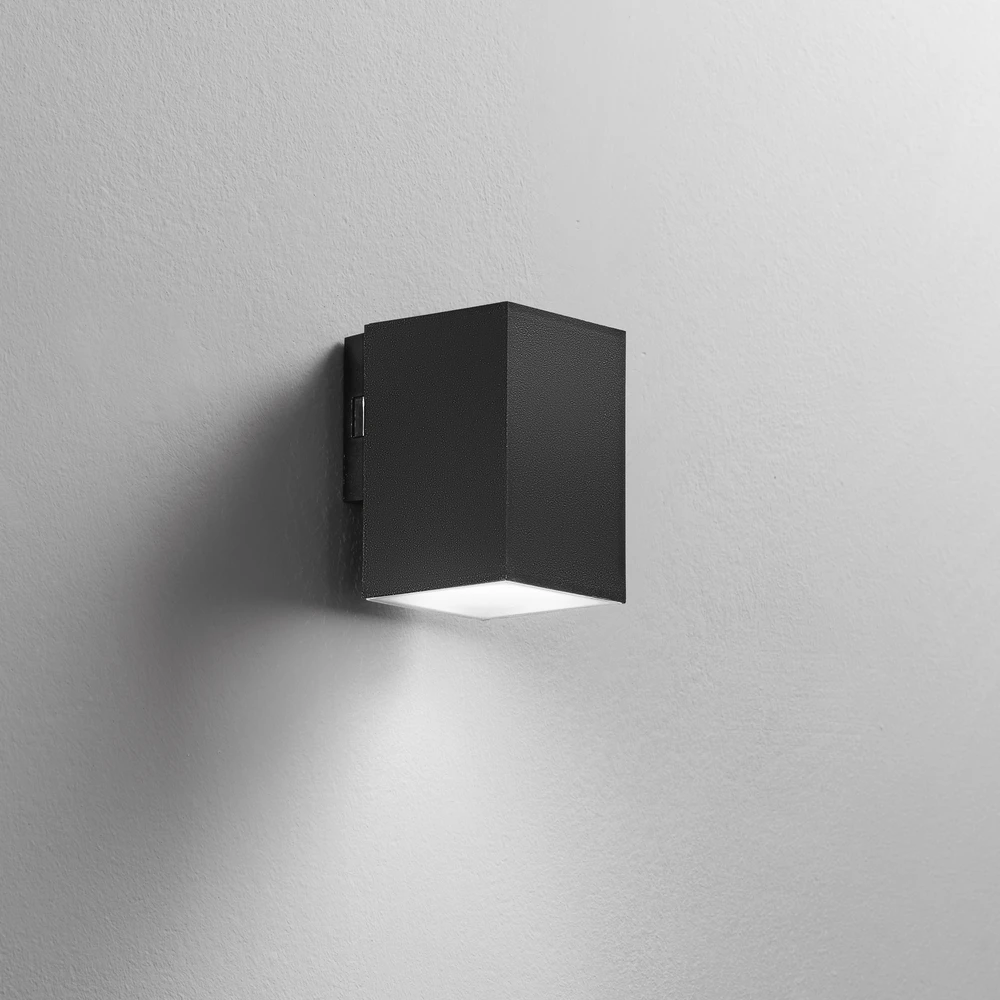 8W LED sieninis fasado šviestuvas POLO, juodas, CCT, IP65