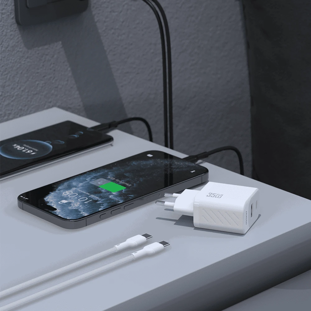 Dudao A27MaxCEU PD QC 35W USB-A USB-C sieninis įkroviklis su USB-C laidu – baltas