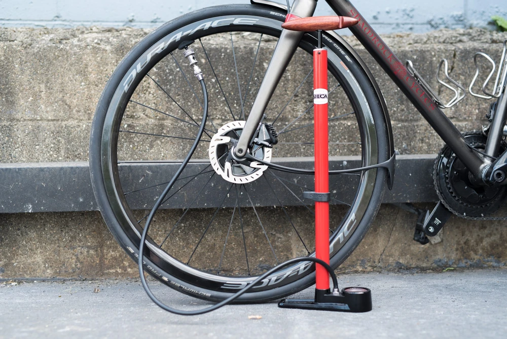 SILCA PISTA PUMP pastatoma pompa, raudona