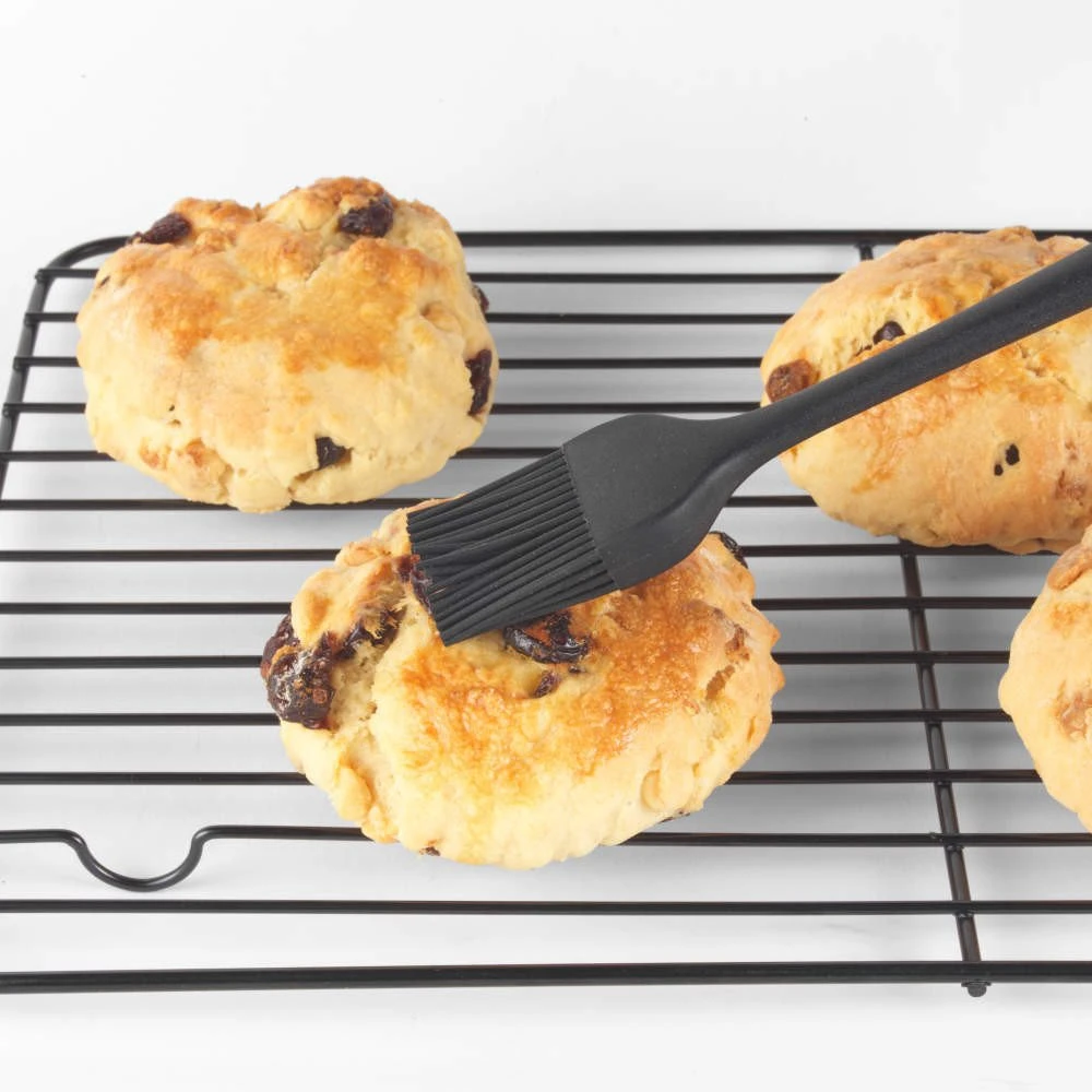 Silikoninių virtuvės įrankių rinkinys Salter Bakes, 8 vnt., juodas