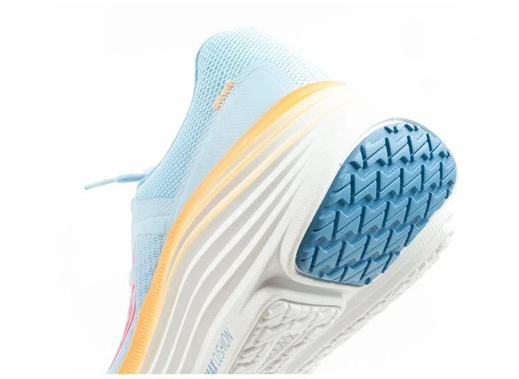 Skechers Max Cushioning Moteriški Bėgimo Bateliai SLIP-INS