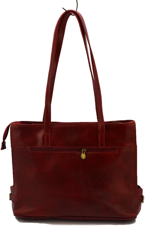 Odinė elegantiška shopper krepšys su kišenėmis Florence, talpus ir patogus nešti ant peties.