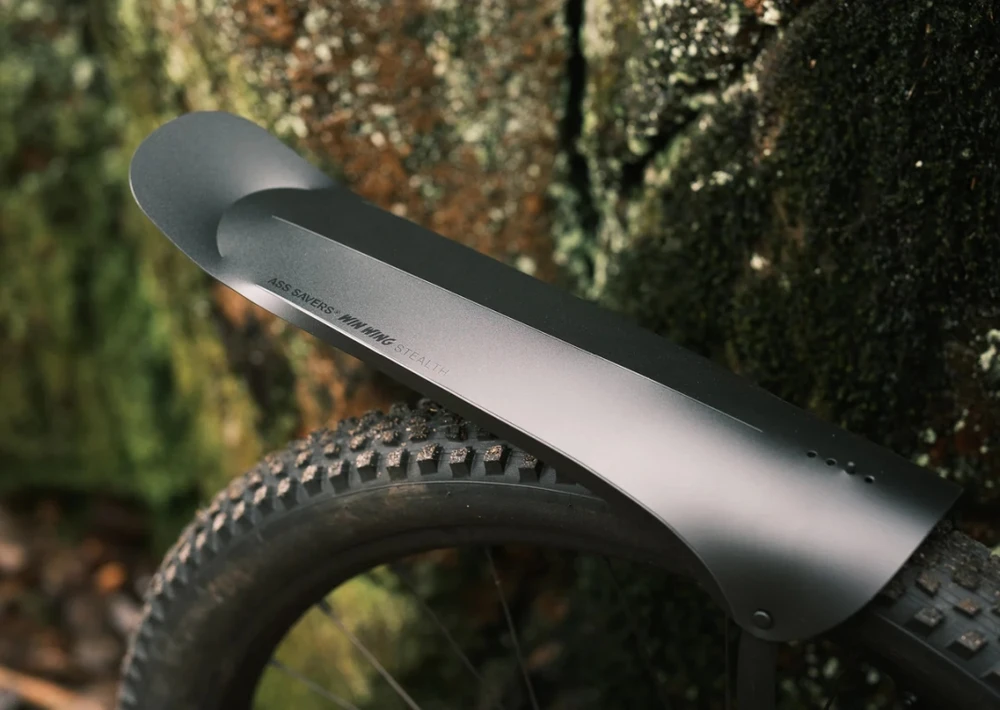 Skydelis galinis Ass Savers Win Wing MTB Stealth 415 x 115 mm