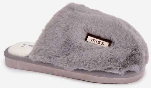Šlepetės moteriškos Step in Style – patogumui ir laisvalaikiui namuose.